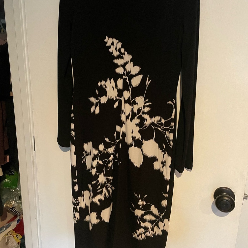 Black and White Floral Long Sleeve Dress